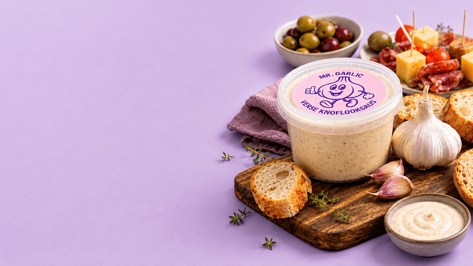 Mr. Garlic verse knoflooksaus met borrelhapjes